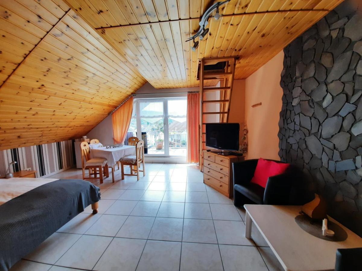 Gaestehaus Moselblick Trittenheim Extérieur photo